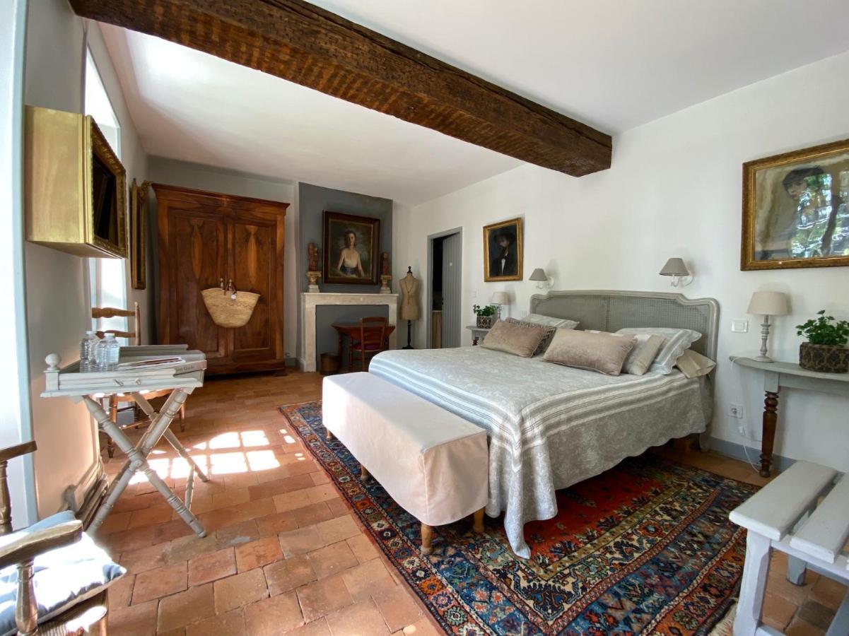 Le Petit Chateau De Sainte Colombe Bouges-le-Chateau Экстерьер фото